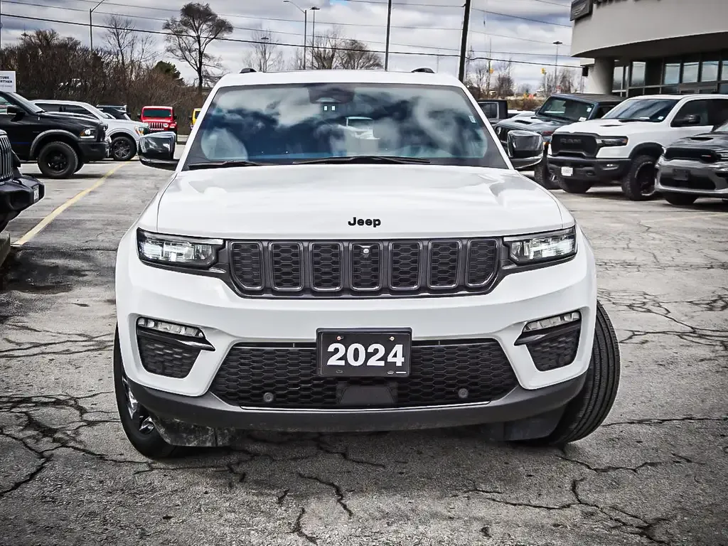Jeep Grand Cherokee 2024 photo 3
