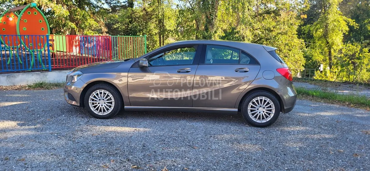 Mercedes-Benz A 180