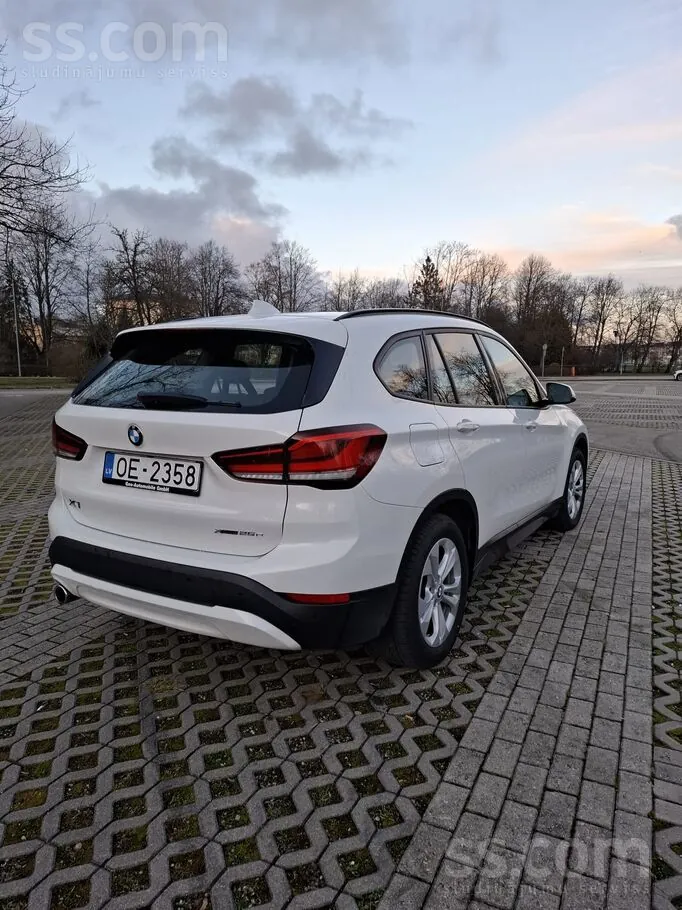 BMW X1 2021 photo 5