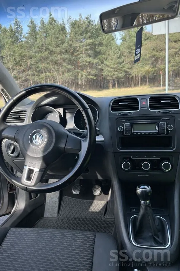 Volkswagen Golf 2011 photo 4
