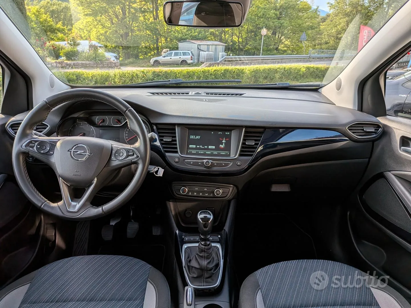 Opel Crossland X 2019 photo 3