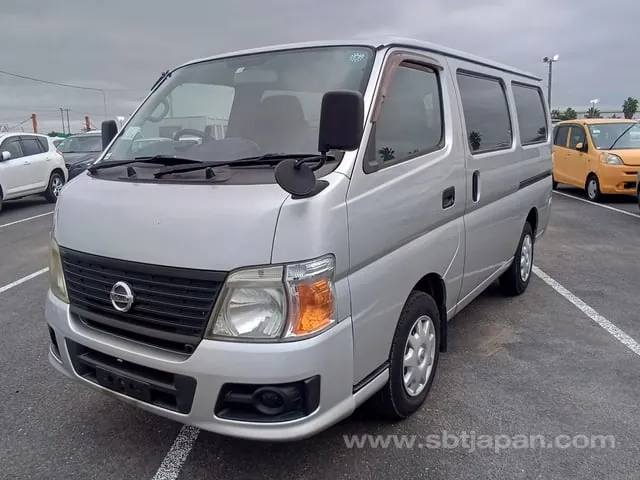 Nissan Caravan 2008 photo 2