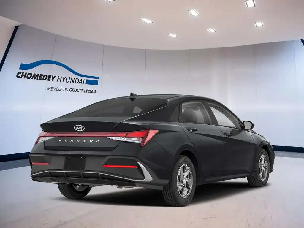 Hyundai Elantra 2026 photo 3