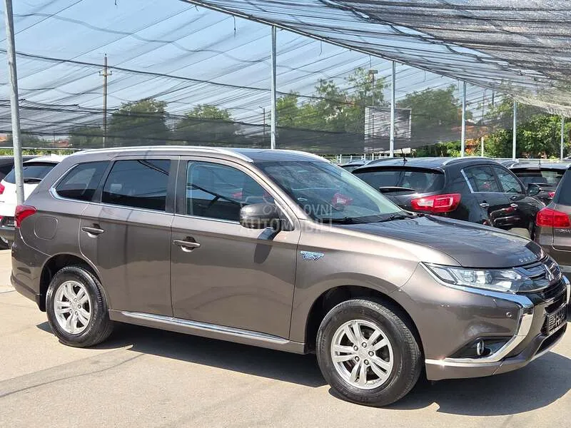 Mitsubishi Outlander 2016 photo 3