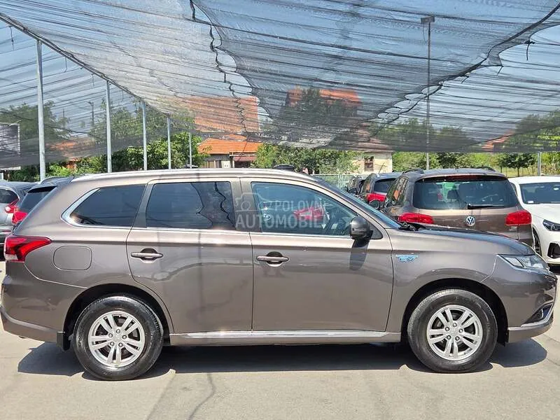 Mitsubishi Outlander 2016 photo 5