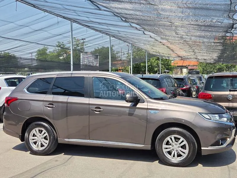 Mitsubishi Outlander 2016 photo 4