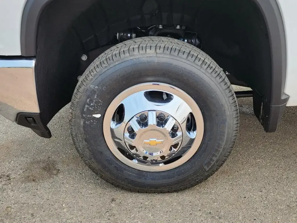 Chevrolet Silverado 3500 2026 photo 4
