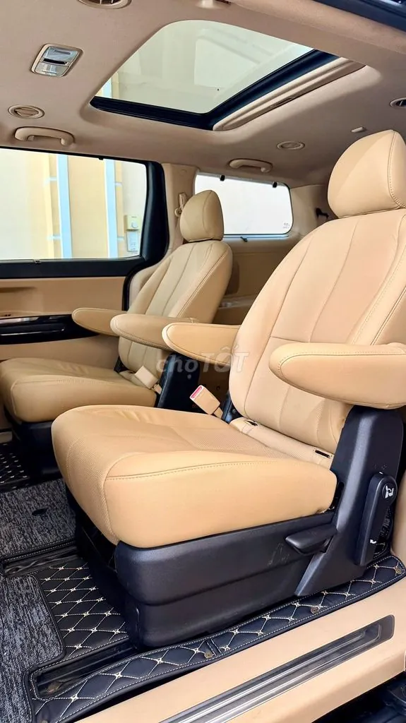 Kia Sedona 2018 photo 4