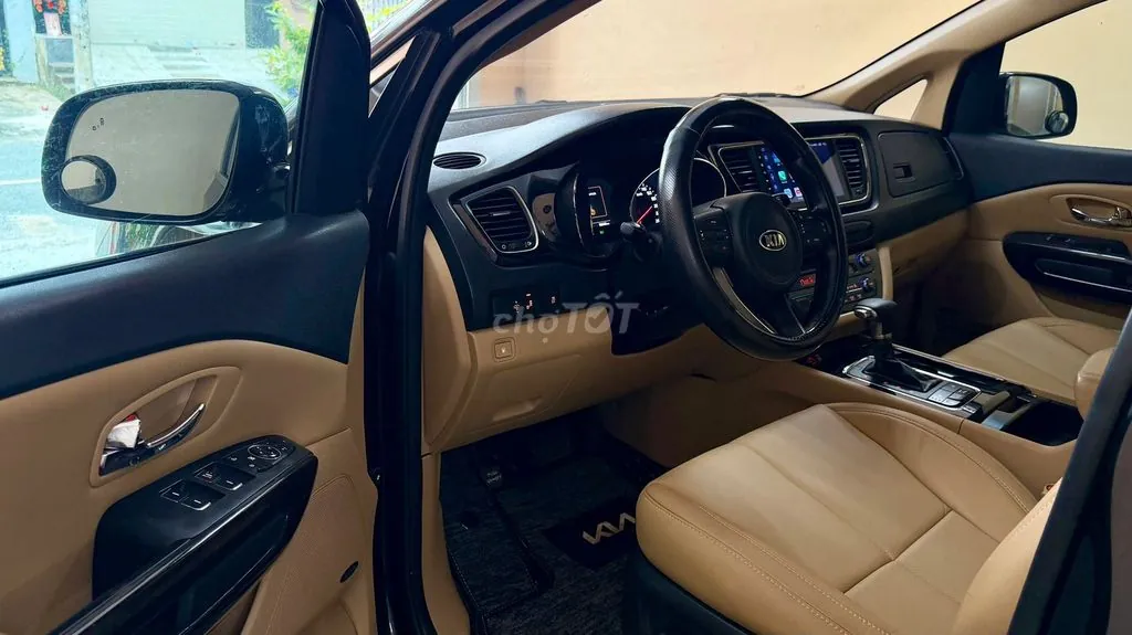 Kia Sedona 2018 photo 3