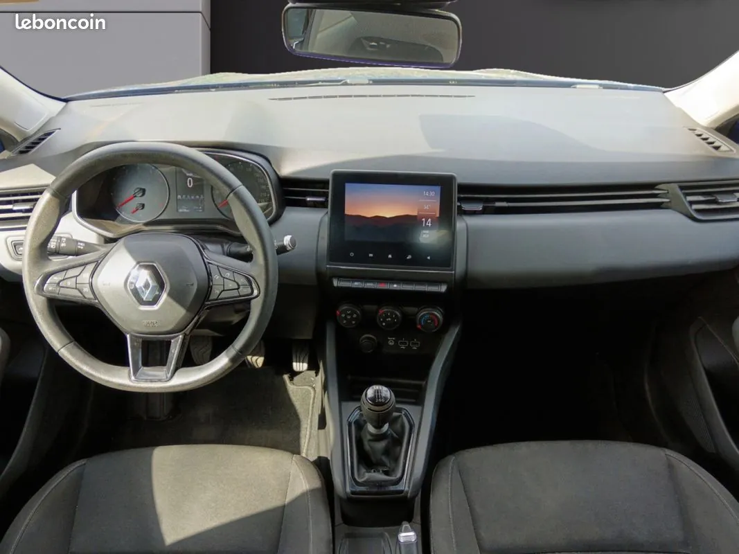 Renault Clio 2021 photo 2