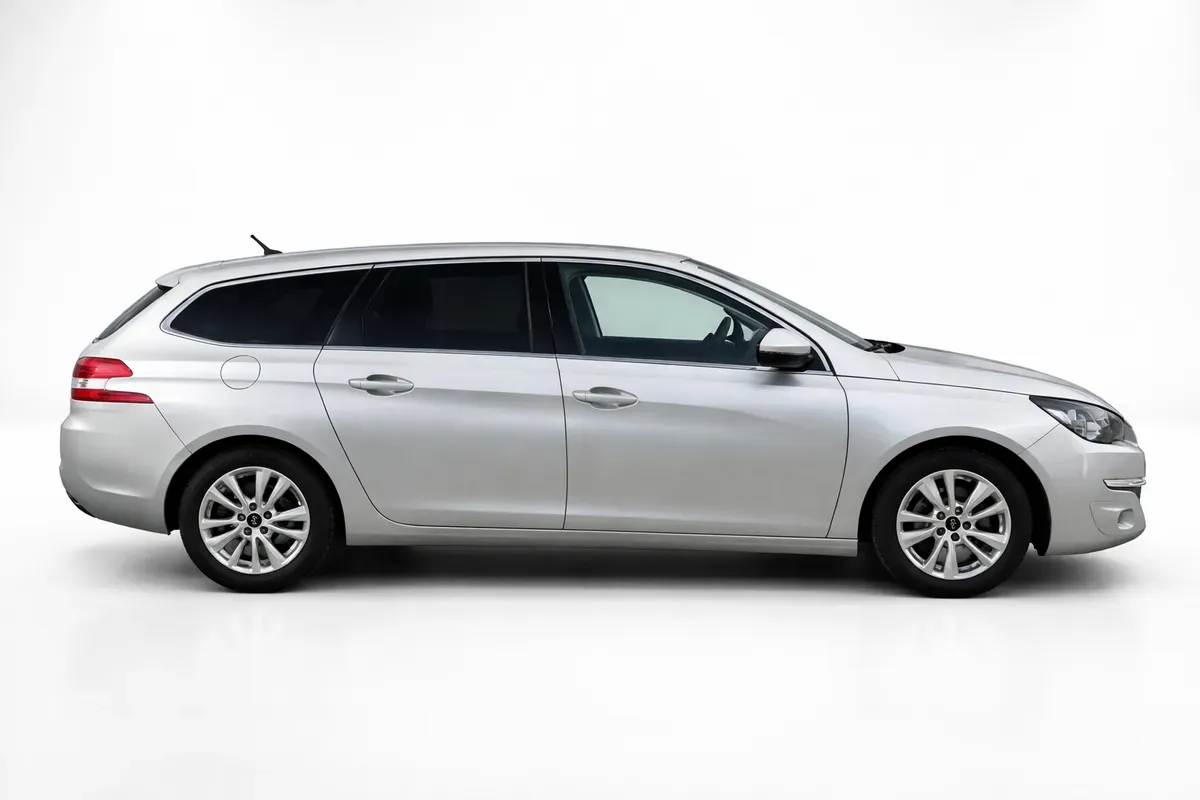 Peugeot 308 2015 photo 3