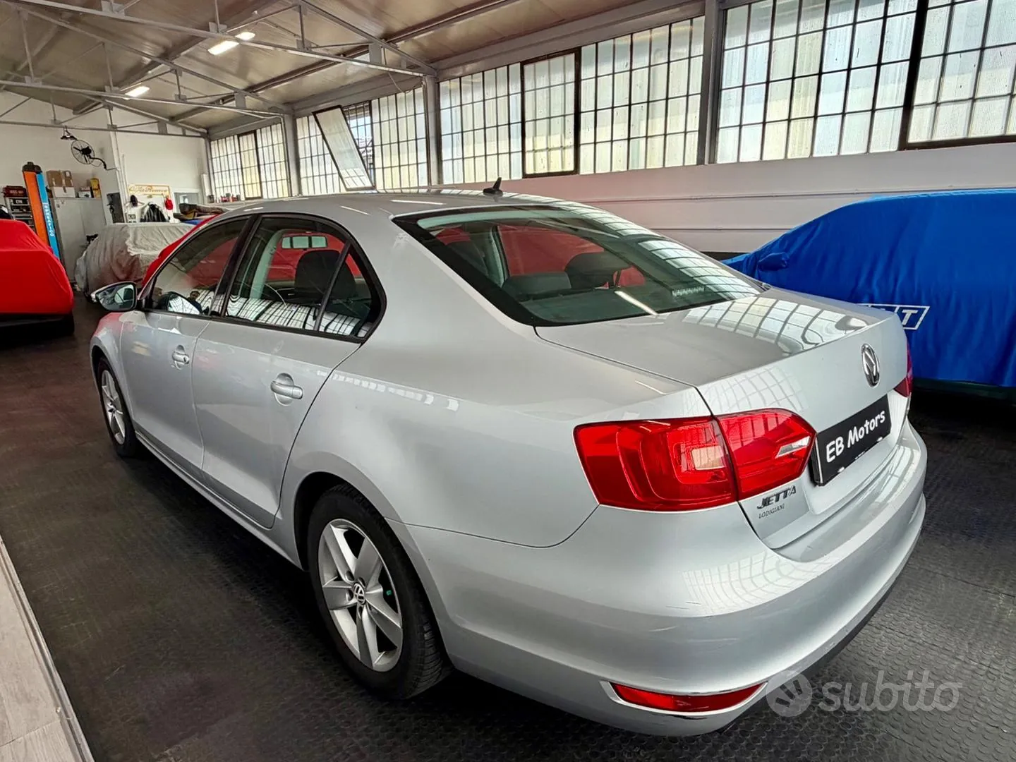 Volkswagen Jetta 2011 photo 3