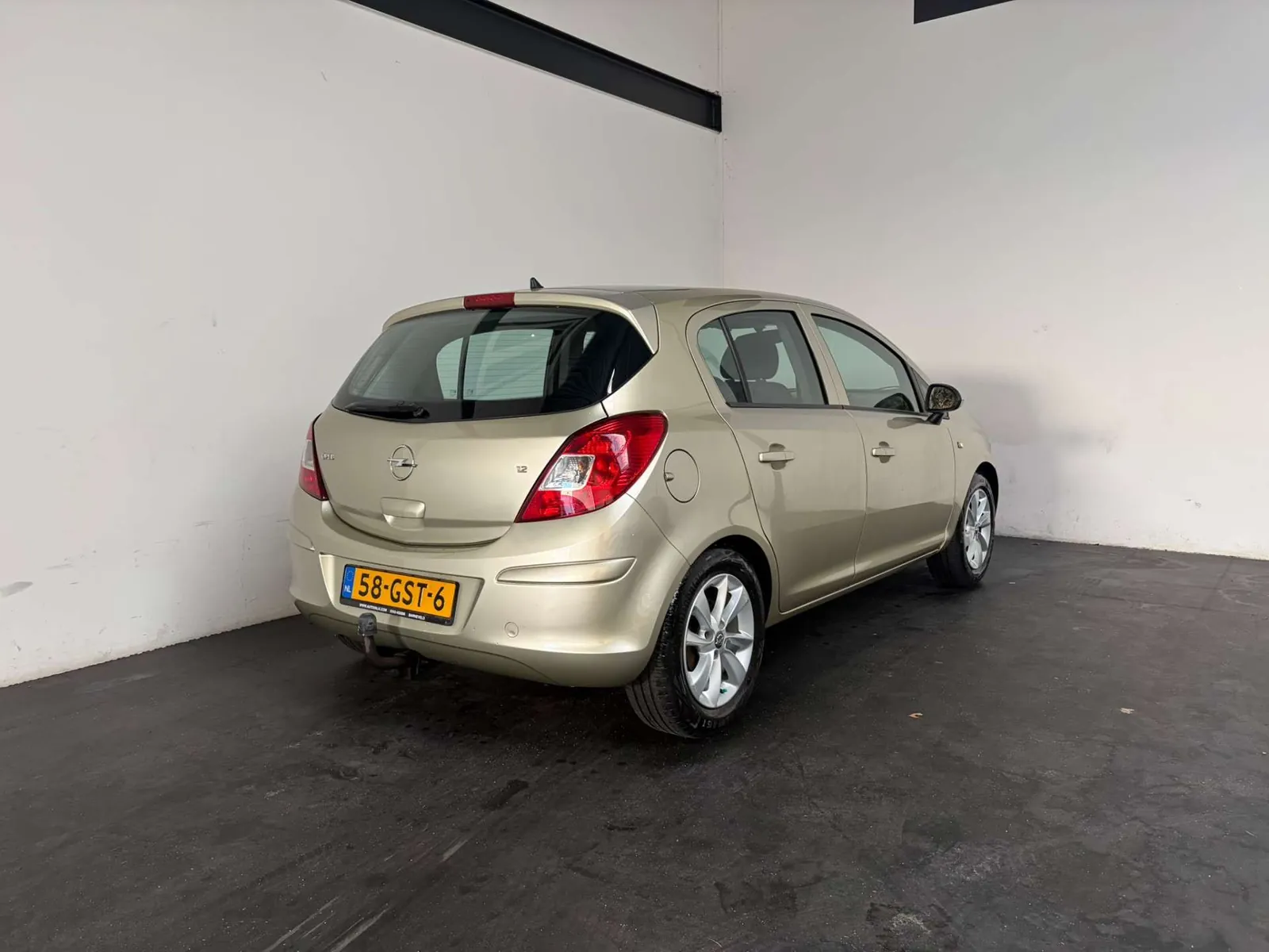 Opel Corsa 2008 photo 2