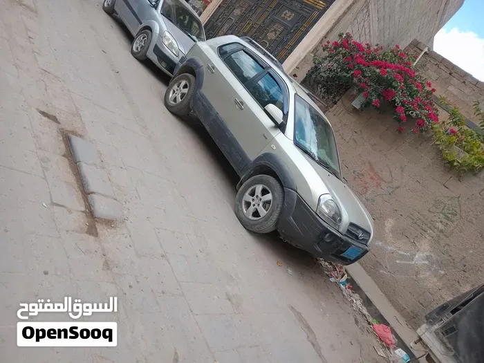 Hyundai Tucson 2005 photo 2