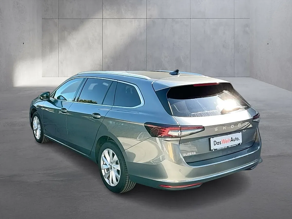 Skoda Superb 2025 photo 3