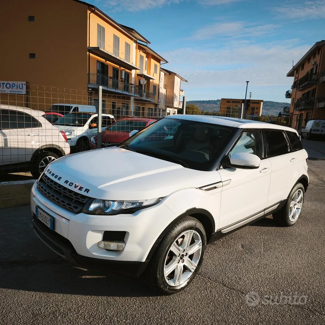 Land Rover Range Rover Evoque 2012 photo 2