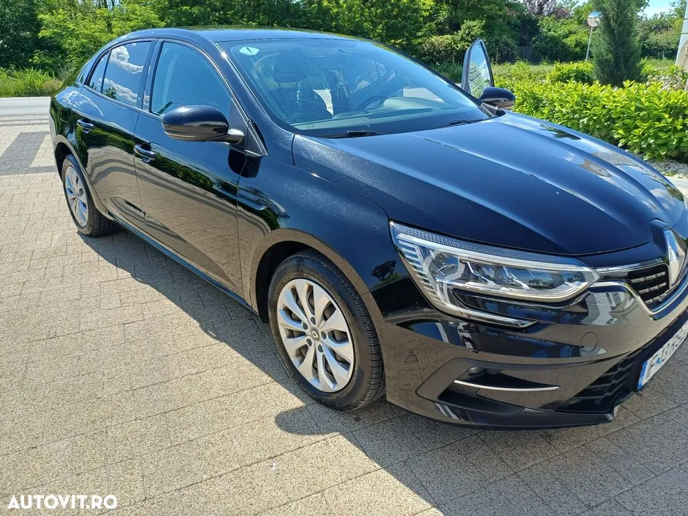 Renault Megane 2022 photo 2