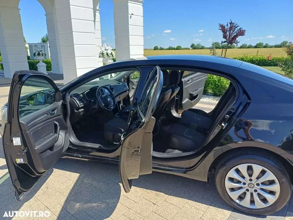 Renault Megane 2022 photo 3