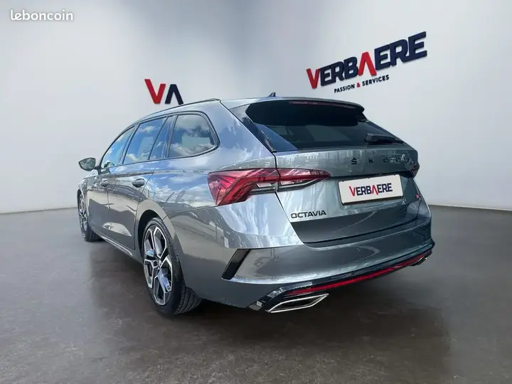 Skoda Octavia 2021 photo 3