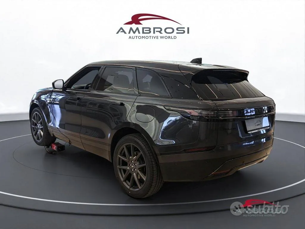 Land Rover Range Rover Velar 2026 photo 4