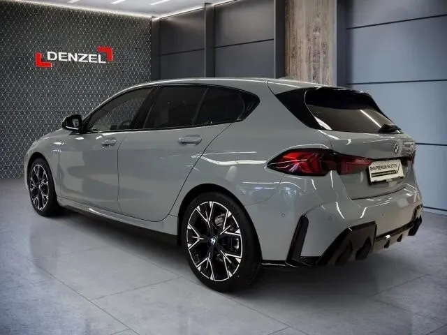 BMW 1 Series 2026 photo 3