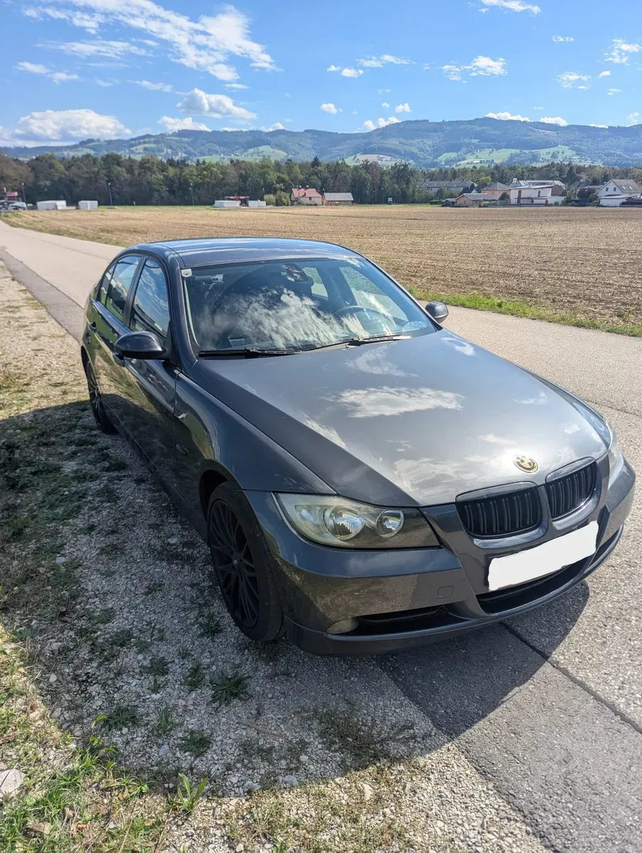 BMW 3 Series 2006 photo 2