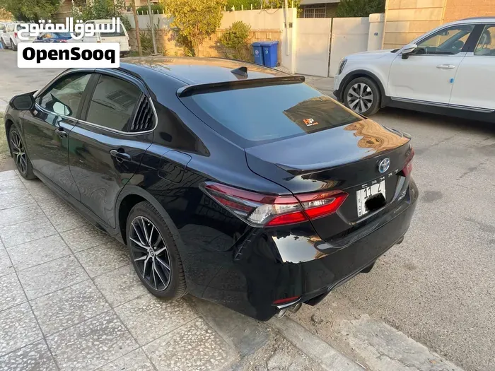 Toyota Camry 2023 photo 3
