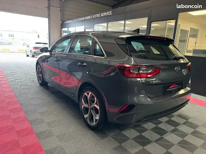 Kia Ceed 2018 photo 4