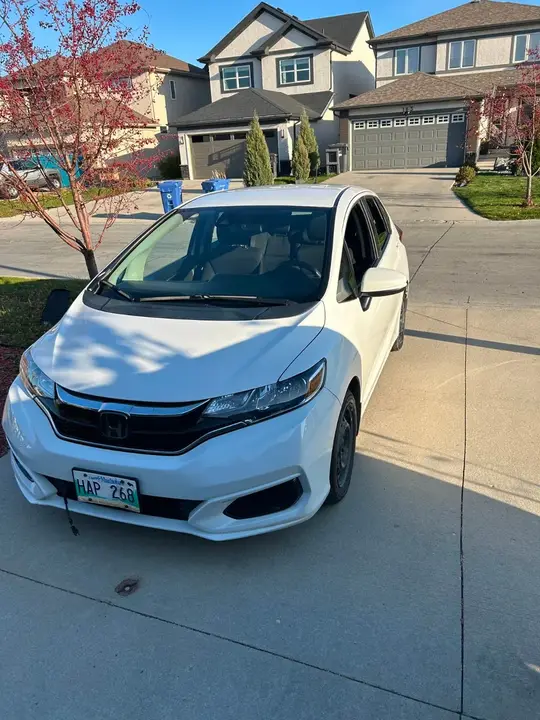 Honda Fit 2018 photo 2