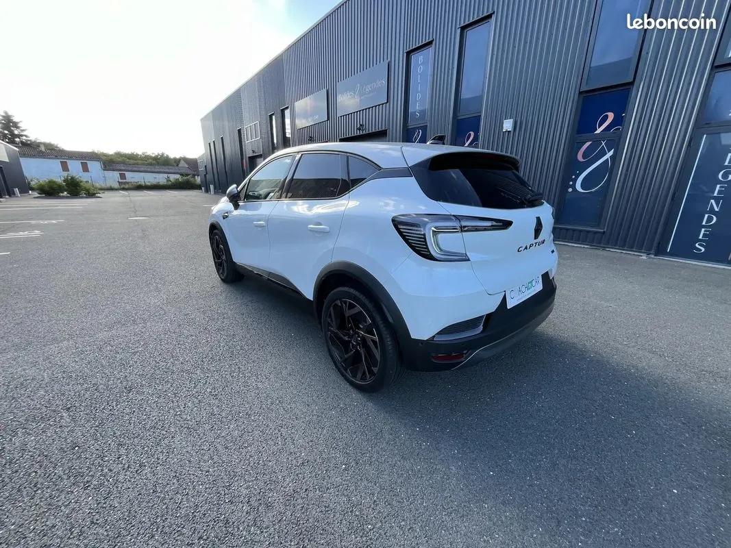 Renault Captur 2024 photo 4