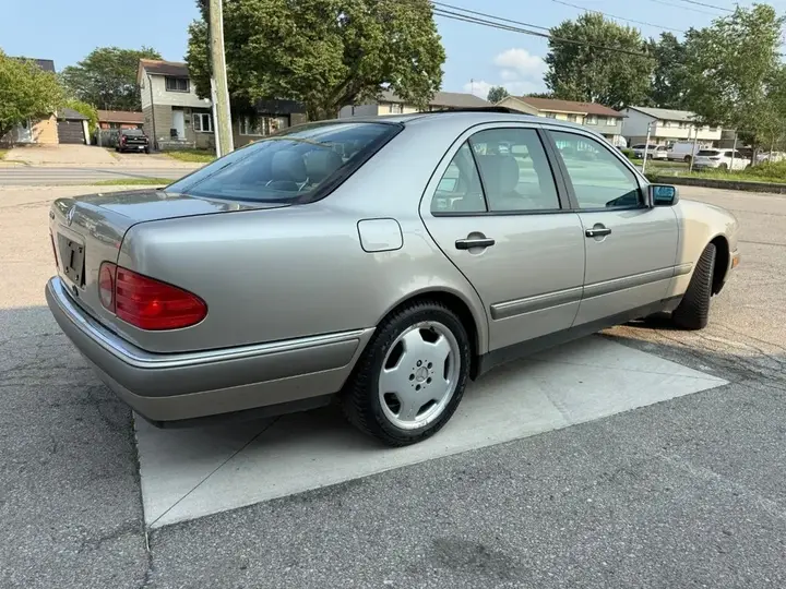 Mercedes-Benz E-Class 1997 photo 5