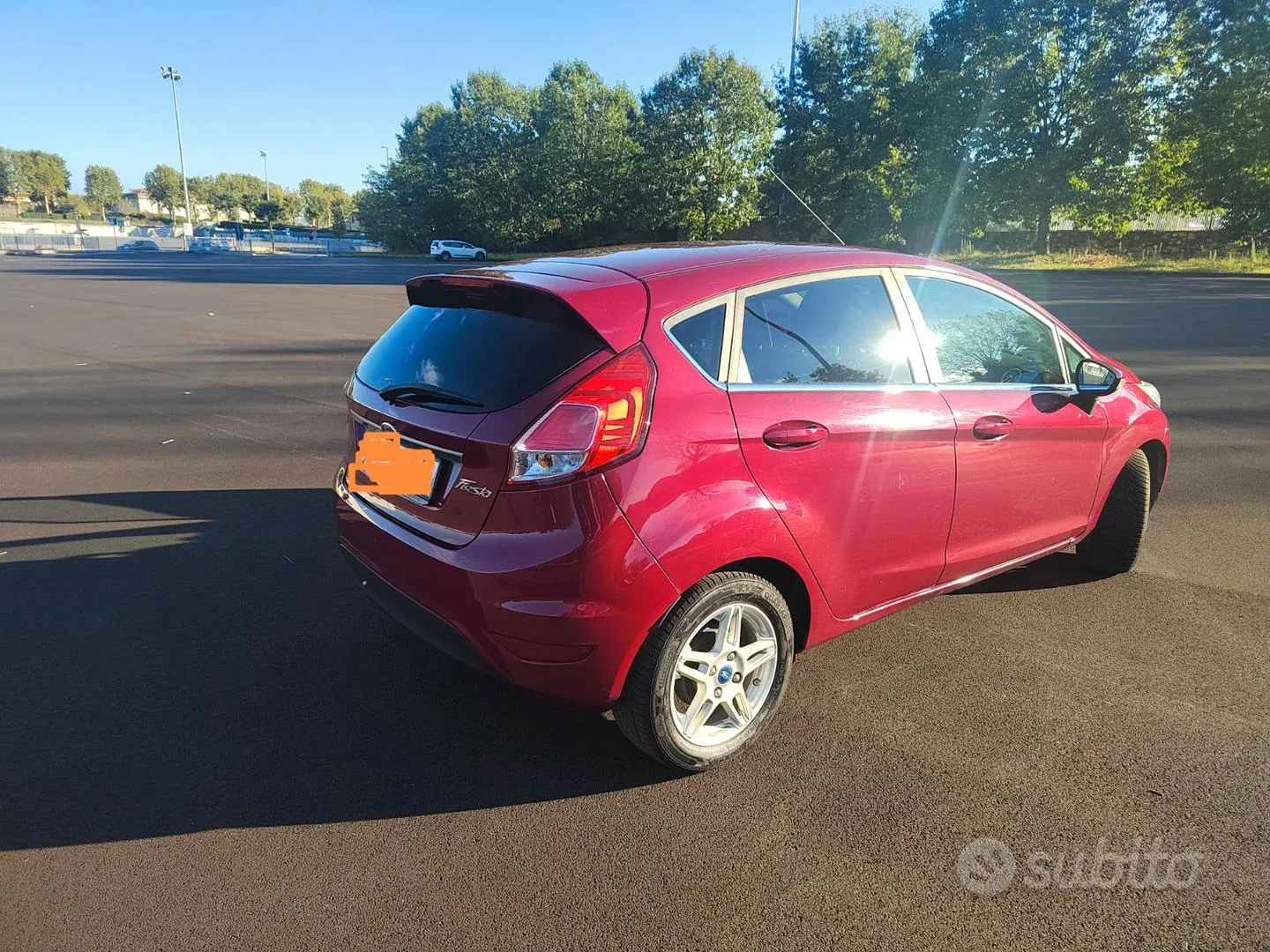 Ford Fiesta 2015 photo 2