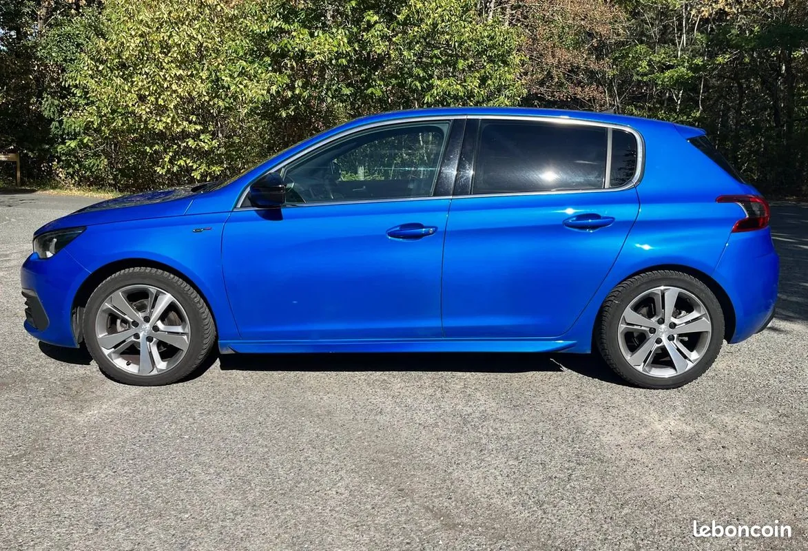 Peugeot 308 2020 photo 2