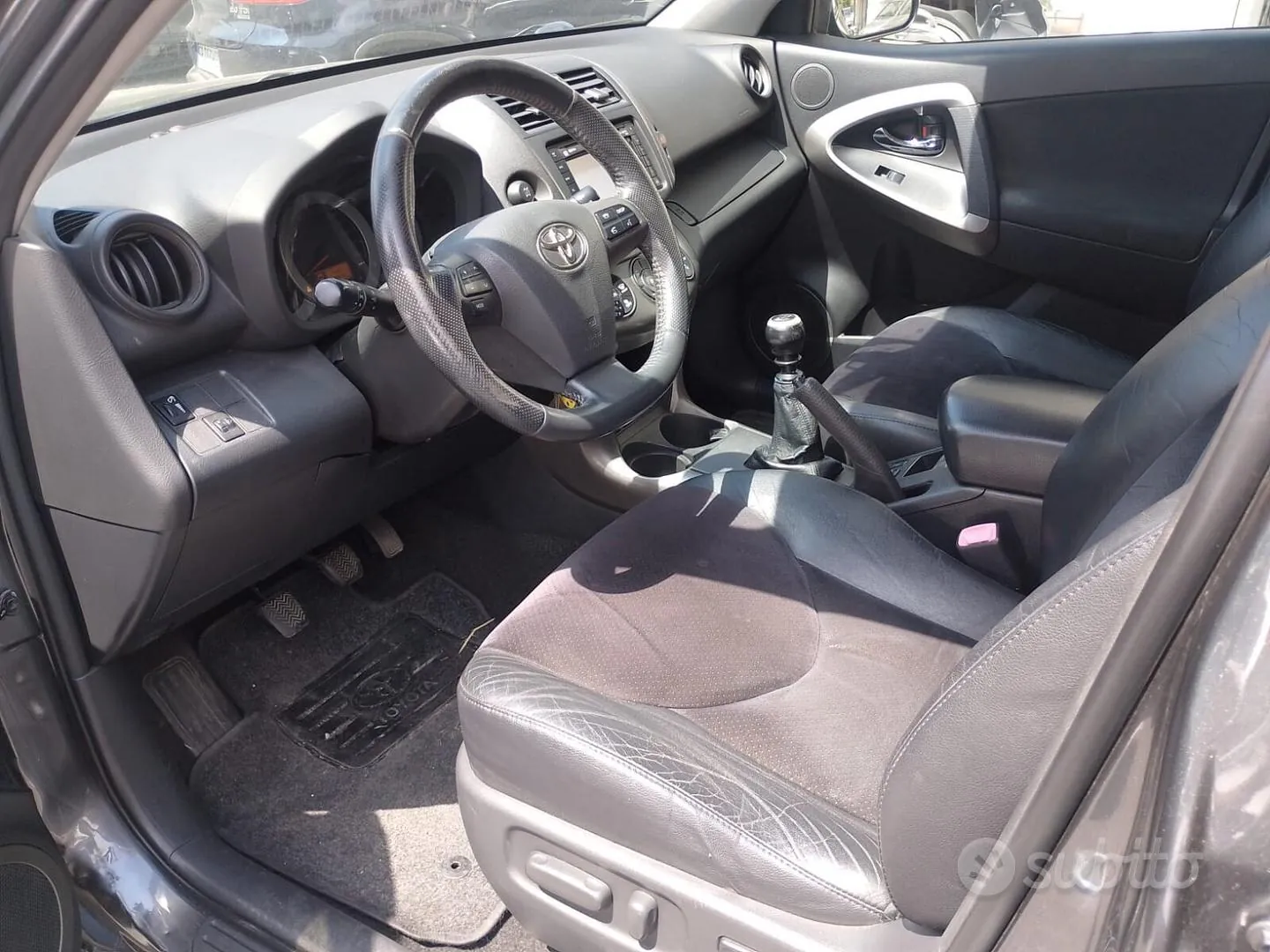 Toyota Rav4 2013 photo 5