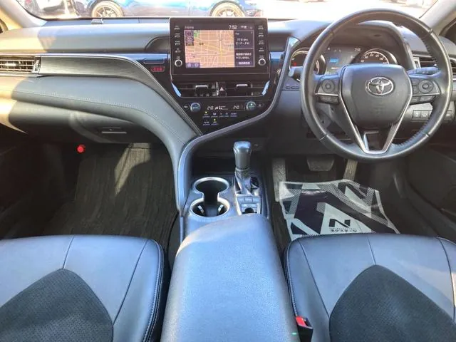 Toyota Camry 2023 photo 2