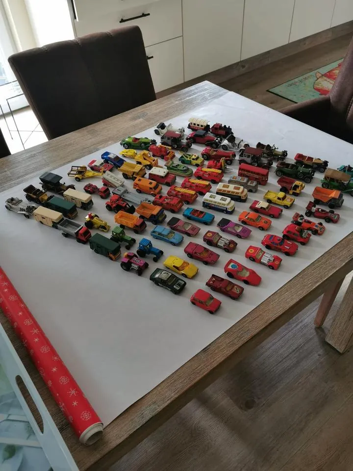 Matchbox Autos