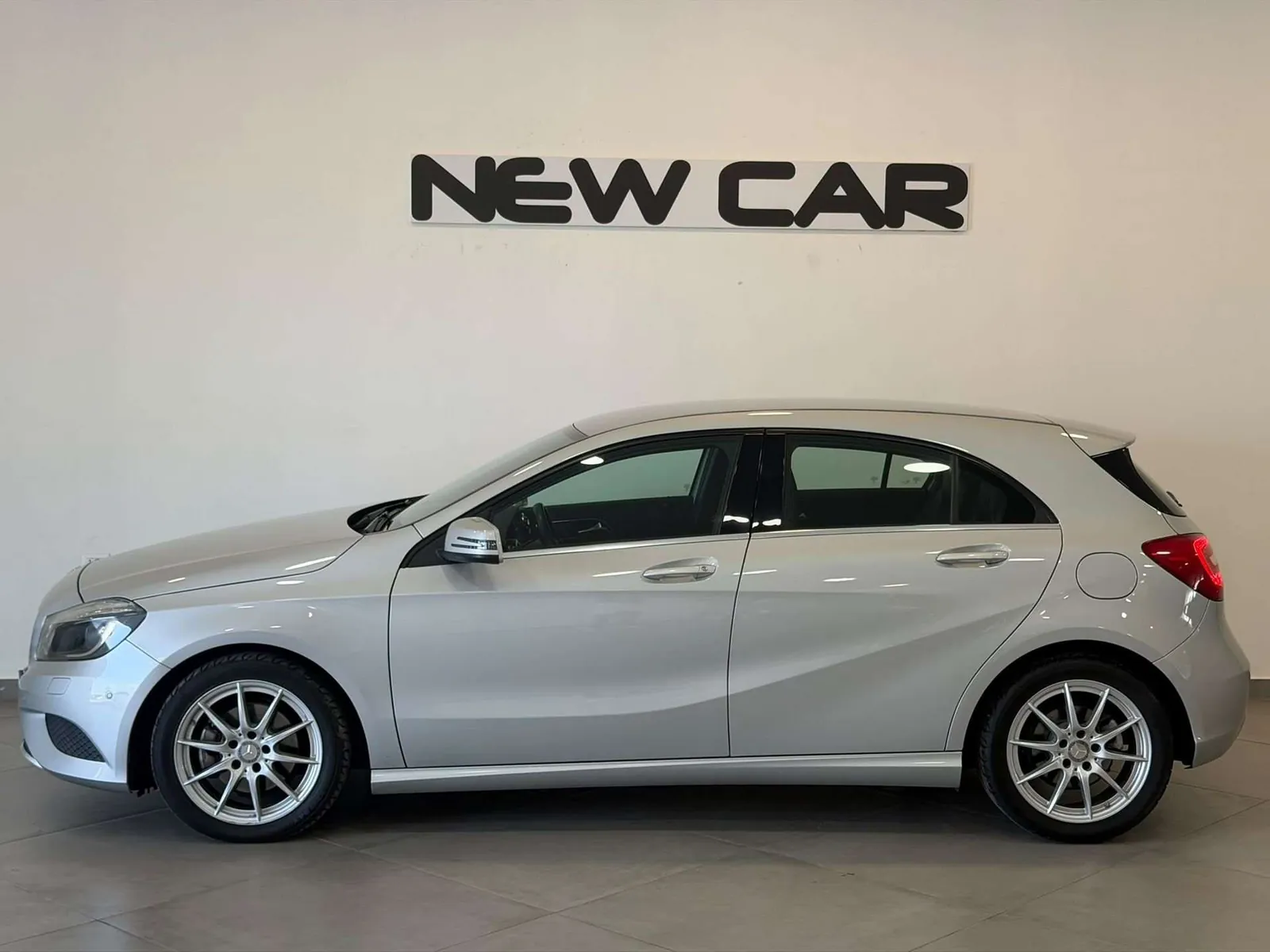 Mercedes-Benz A 180 2016 photo 4