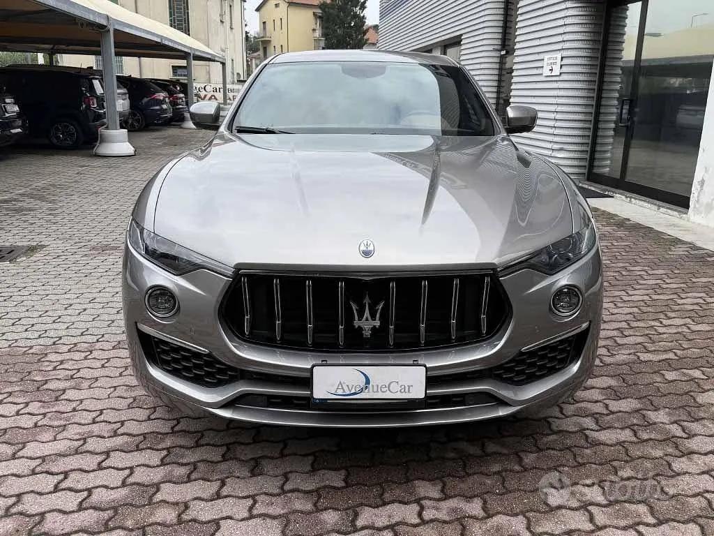 Maserati Levante 2022 photo 2