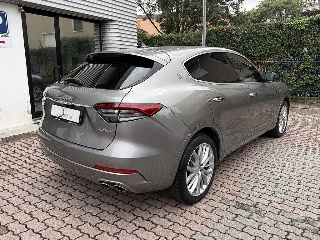 Maserati Levante 2022 photo 5