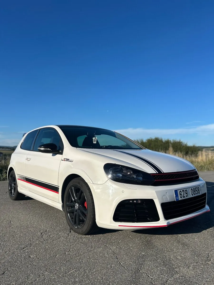 Volkswagen Golf Vi 2010 photo 2