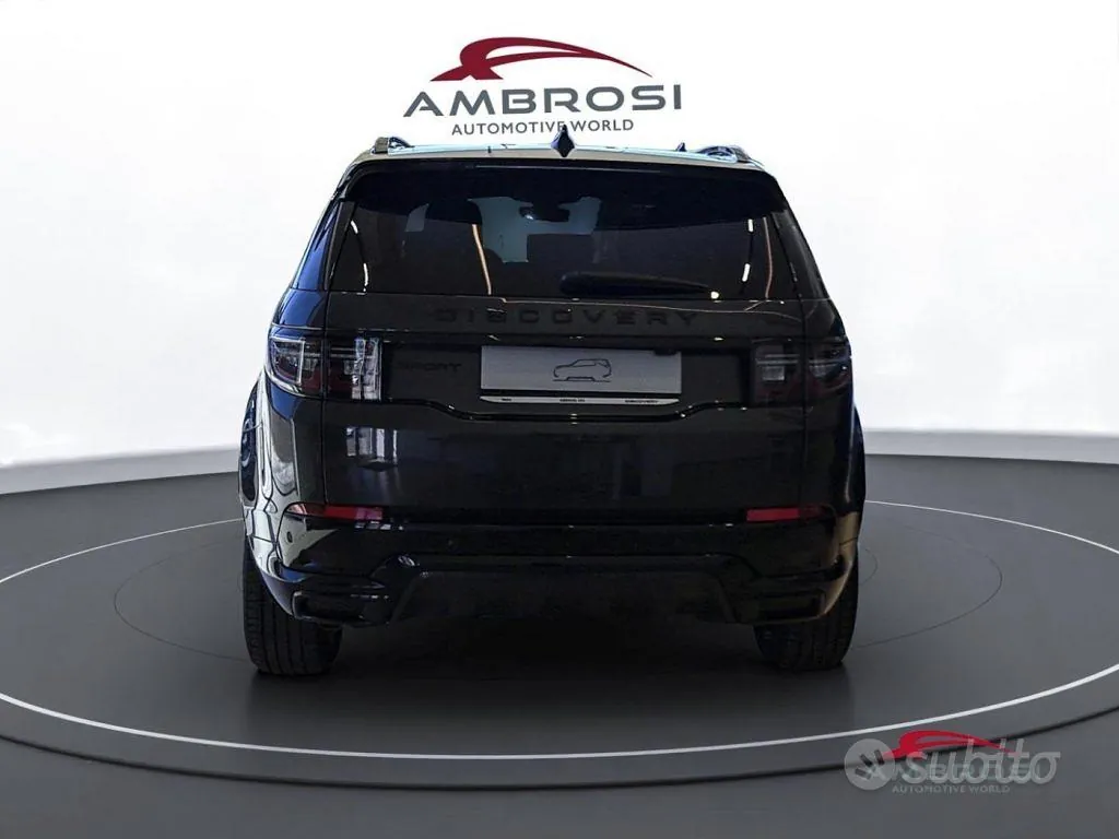 Land Rover Discovery Sport 2026 photo 4