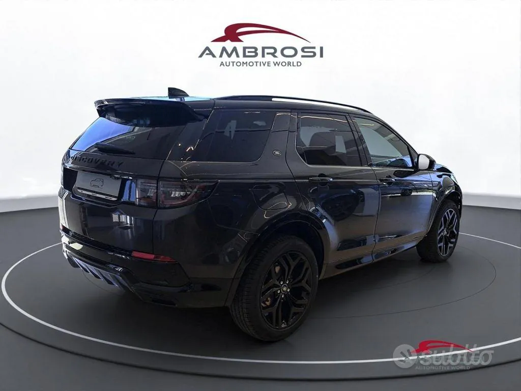 Land Rover Discovery Sport 2026 photo 5