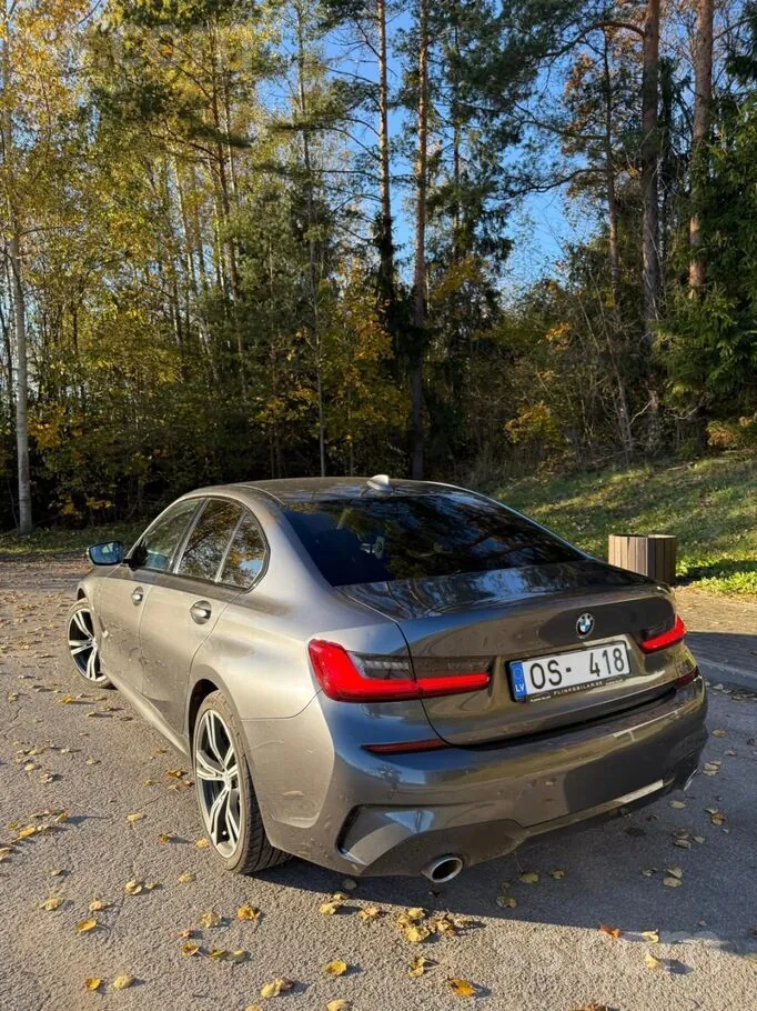 BMW 330E 2020 photo 2
