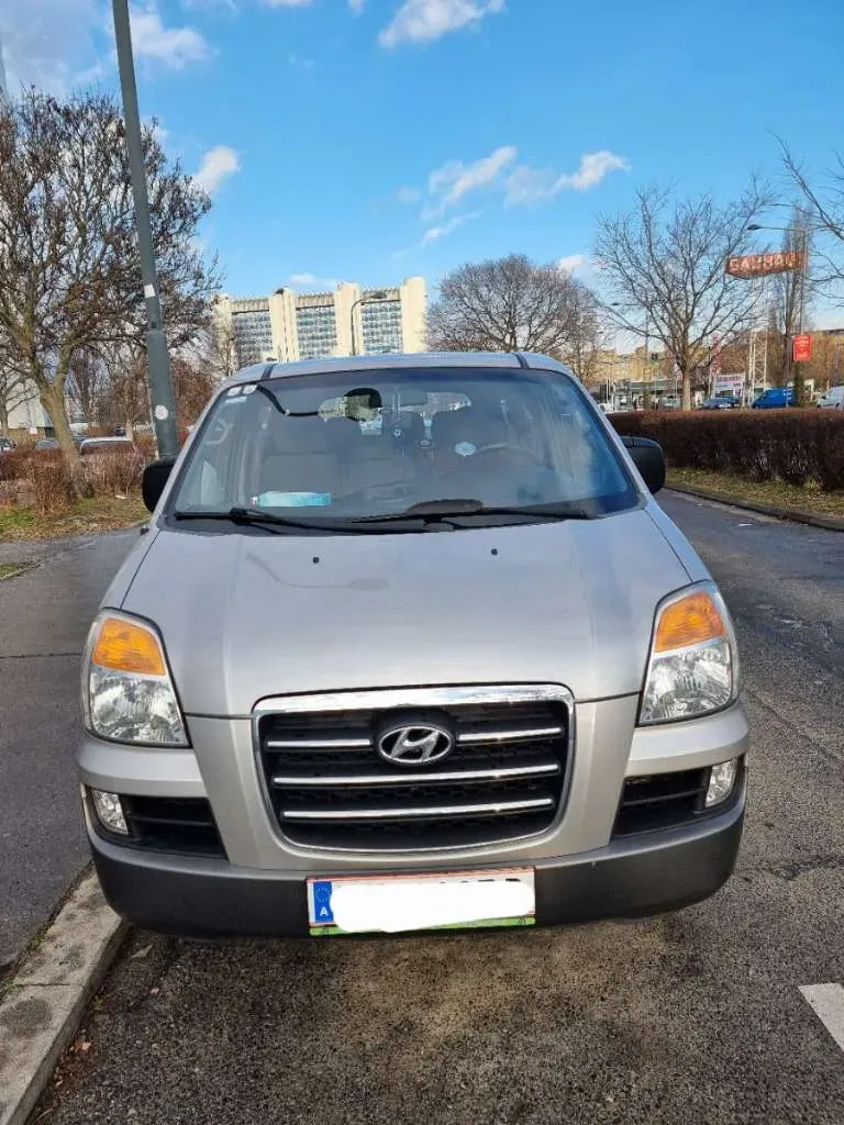 Hyundai Starex 2006 photo 2