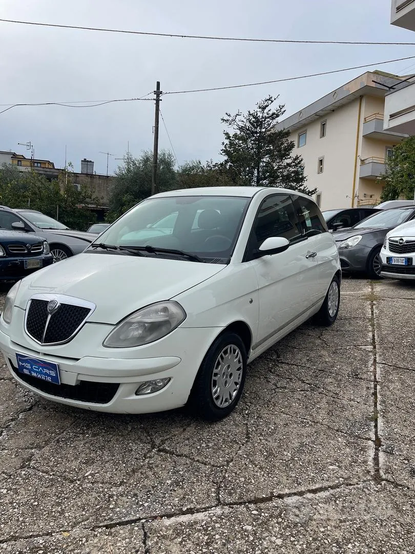 Lancia Ypsilon 2008 photo 3