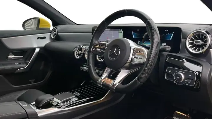 Mercedes-Benz A-Class 2019 photo 3