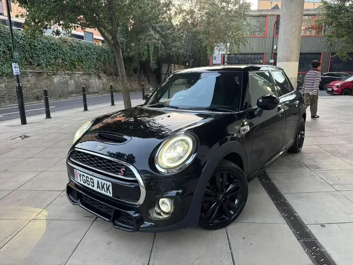 Mini Hatch 2019 photo 4