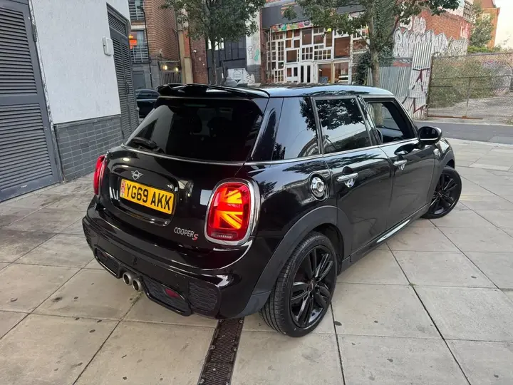 Mini Hatch 2019 photo 3