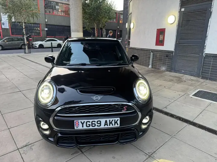 Mini Hatch 2019 photo 5