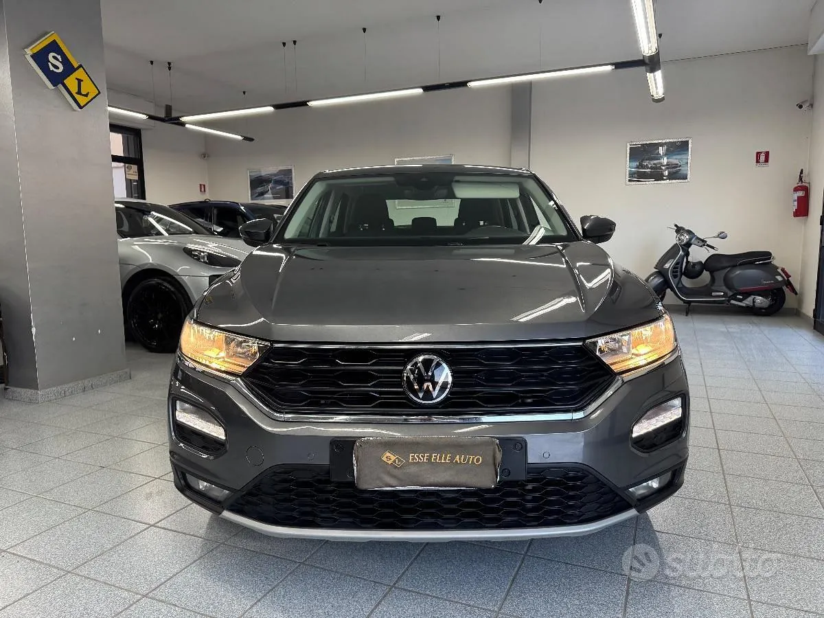 Volkswagen T-Roc 2021 photo 2